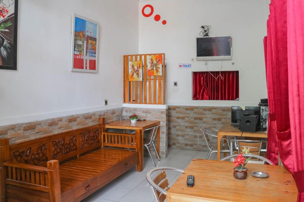 Wisma Vandera Syariah Garut Mitra Reddoorz المظهر الخارجي الصورة